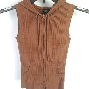 Sleeveless zip up top with hood